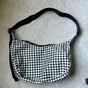 Medium nylson crescent bag